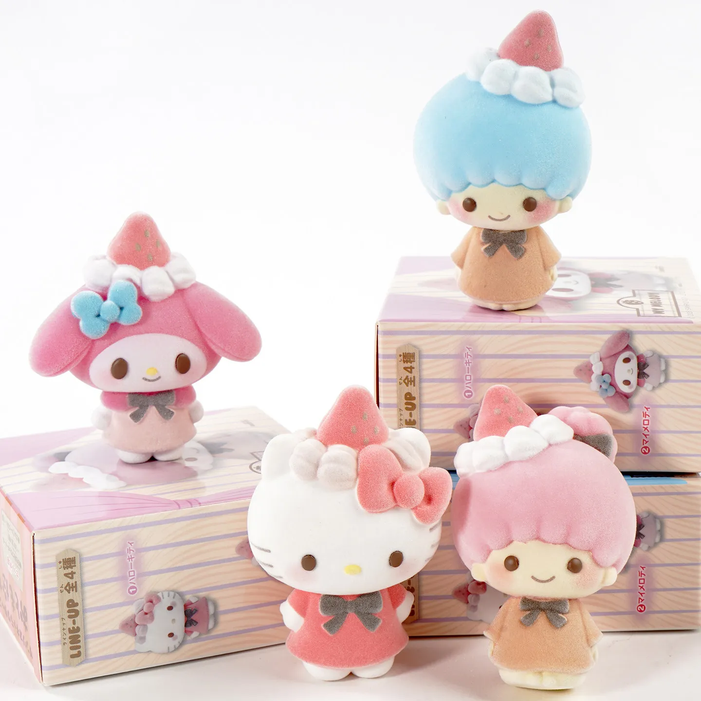 

Sanrio Characters Flocked Figure Blind Box Strawberry Cake Theme Hello Kitty Cinnamoroll Kuromi Hangyodon Desktop Ornament Gifts