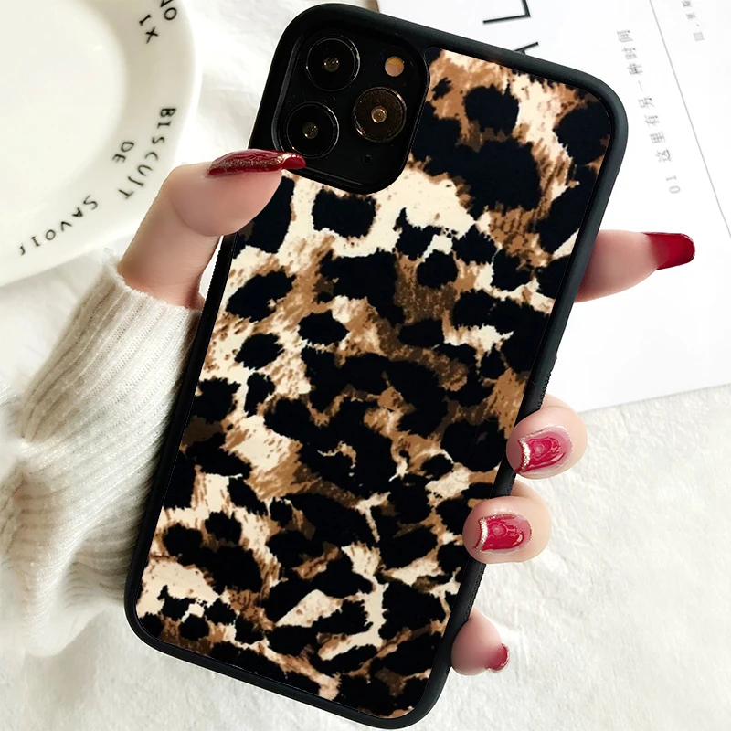 5 SE 2020 Phone Cover Case for iPhone 6 6S 7 8 PLUS X XS XR 11 12 13 MINI 14 PRO MAX Rubber Animal Print Cheetah Black and Brown