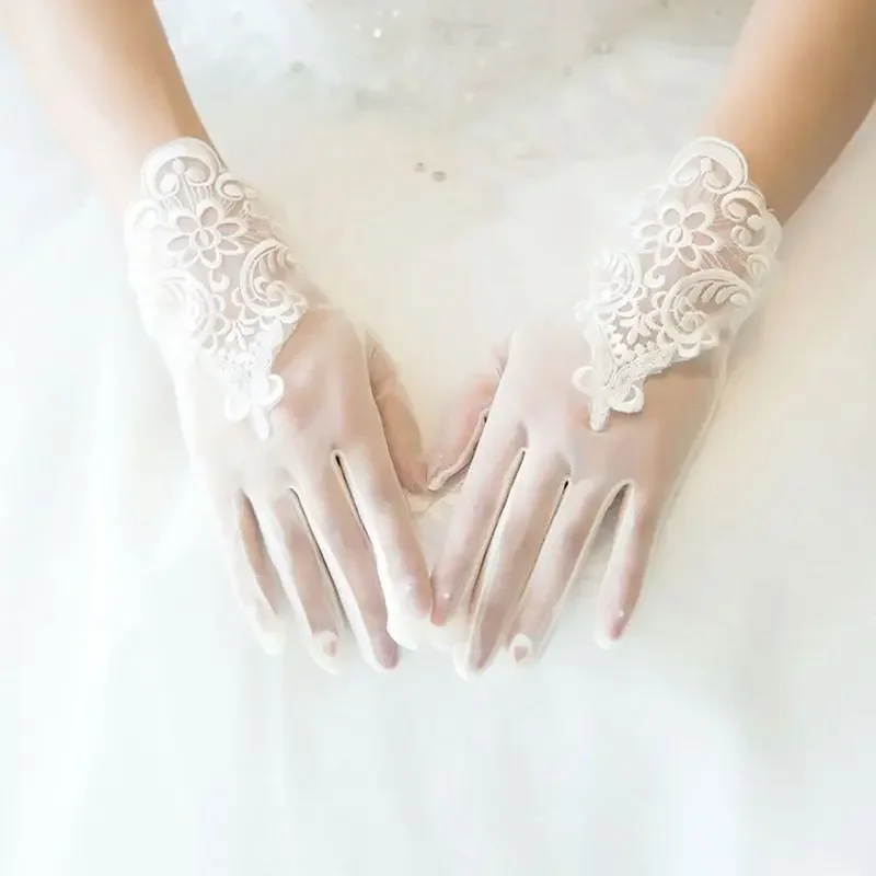 Guantes para vestido de novia, manoplas de párrafo corto de encaje, accesorios para vestidos de novia, guante encantador para mujer con dedos