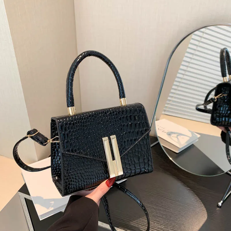 Vintage woven handbag fashionable high-end crocodile pattern shoulder crossbody small square bag