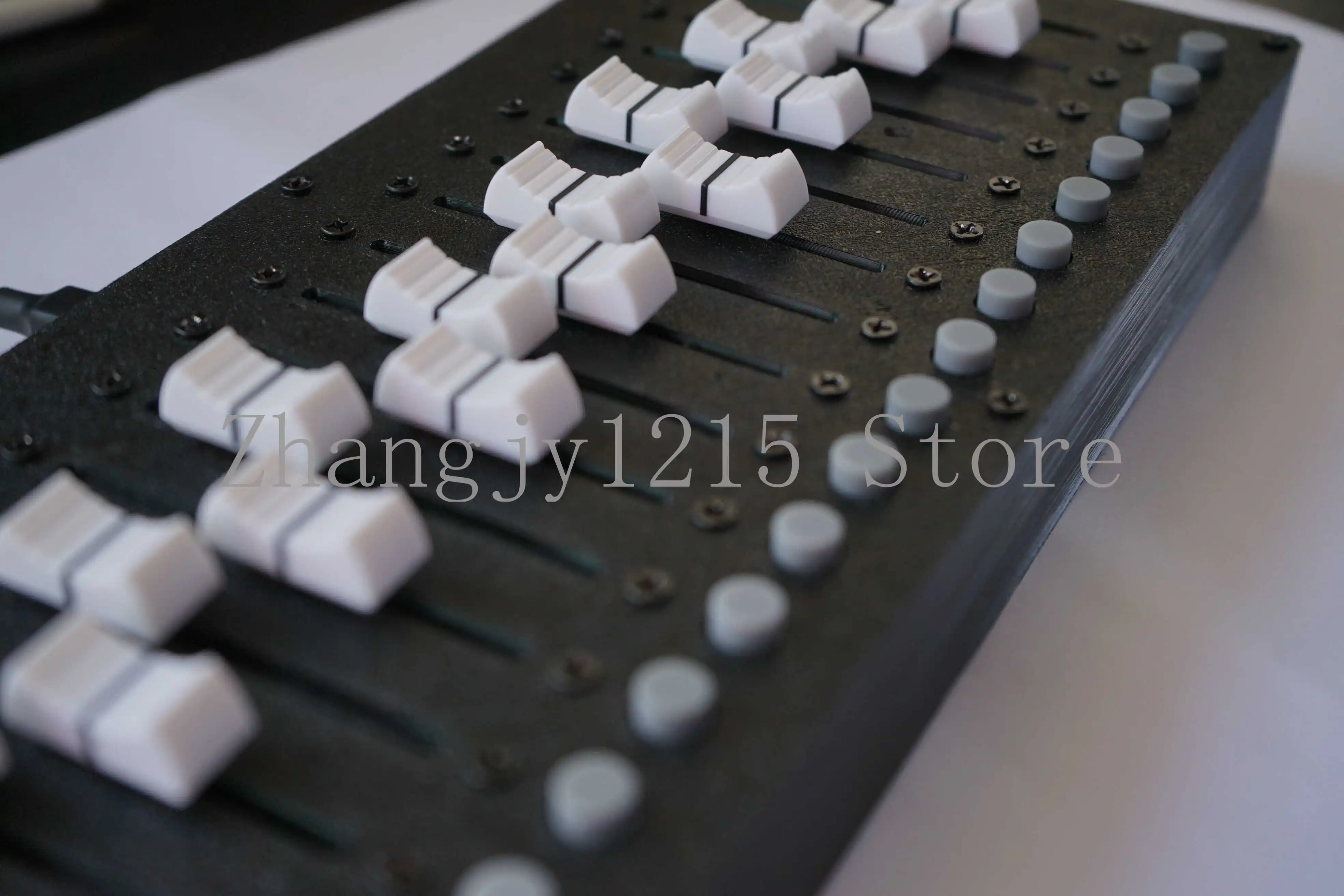 Console de mistura HUI do controlador MIDI de 16 trilhas