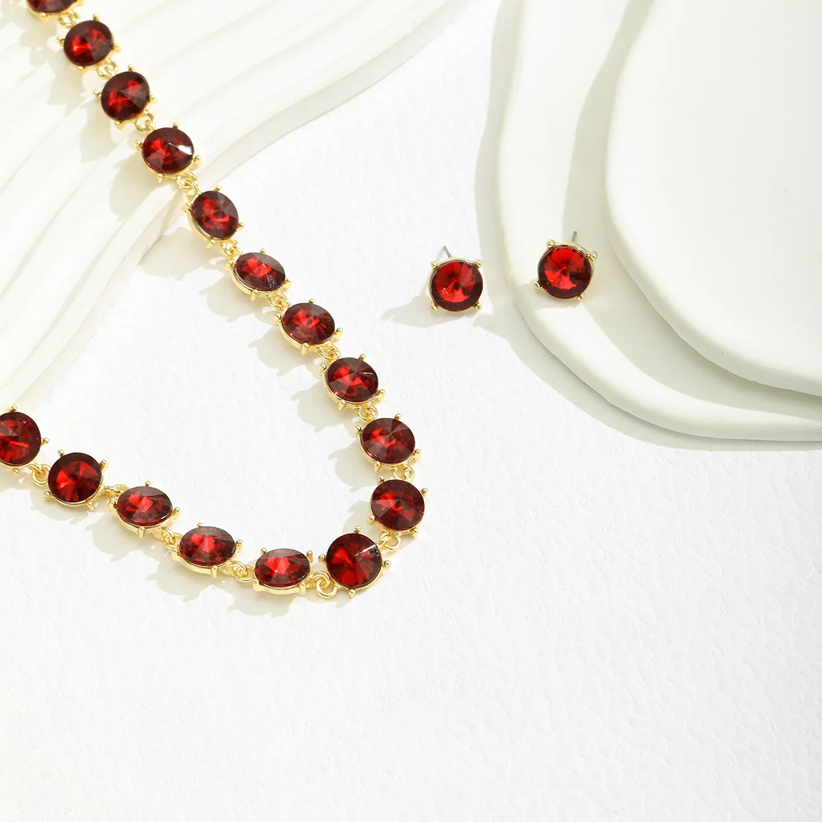 Three-piece Alloy Diamond Fashionable Ruby Necklace and Earrings Set