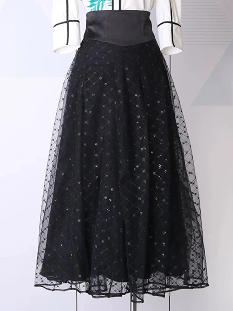 

Retro elegant spring and summer black stitching waist beaded embroidered gauze skirt temperament fashion Joker A-line skirt.