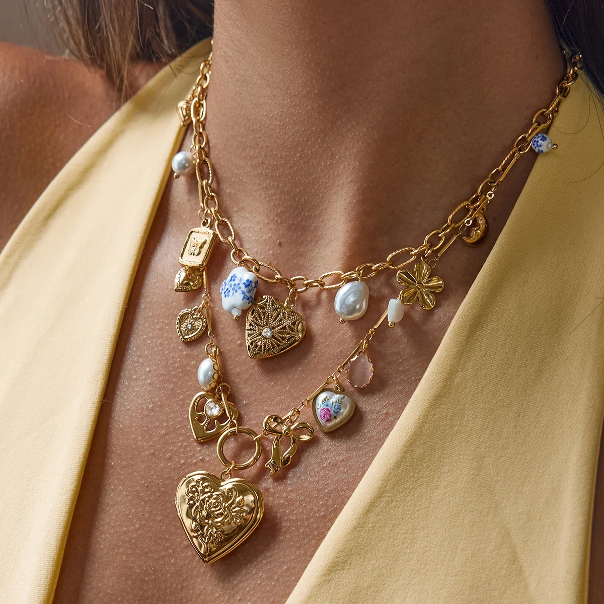 Zora Retro Luxury Multi-charm Heart Pearl Bow Stainless Steel Necklace 18K Gold-plated Women's Fashion Jewerly Can Put Photo