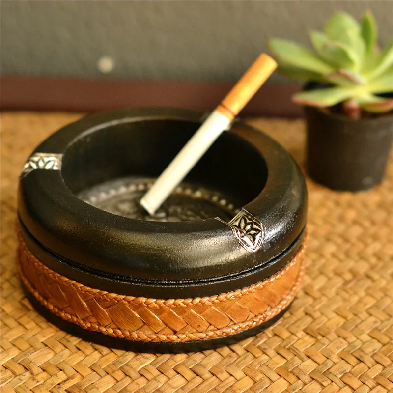 

Thailand Imported Solid Wood round Decorative Ash Tray Retro Hotel Club Office Craft Gift Southeast Asia