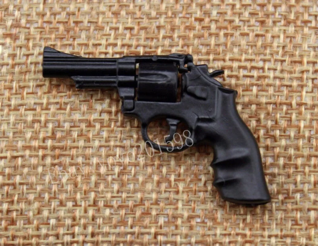 1/6 Scale Black Revolver  Model for 12\