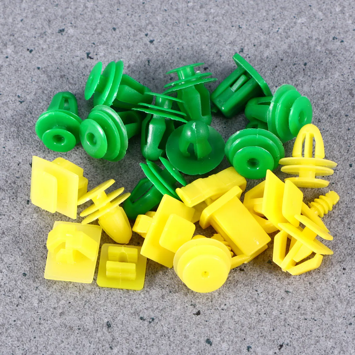 500Pcs Nylon Plastic Auto Fastener Clips Universal Car Door Trim Panel Bumper Fender Rivet Retainer for Bus Train Plane Truck