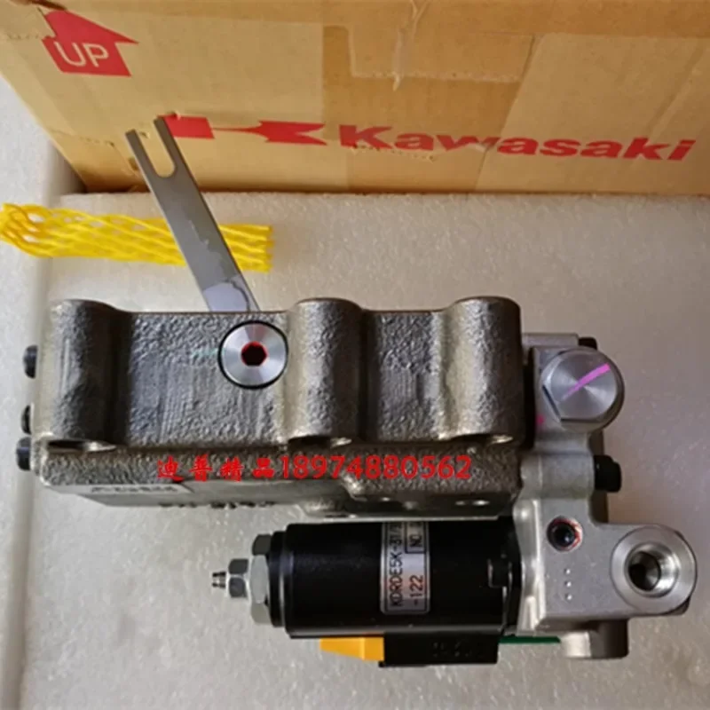 Vehicle-mounted pump Kawasaki lifter K3V280SH130R displacement regulating valve DOE90-V FC911416