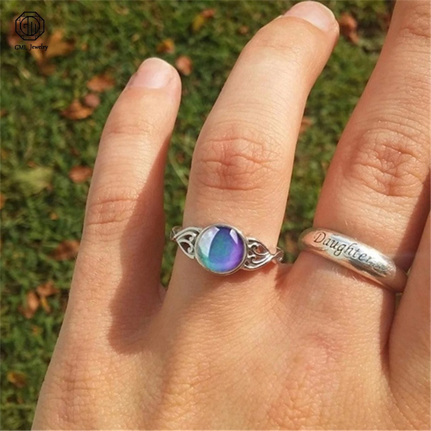 Thermochromic Color Changing Ring Vintage Floral Openwork Design Adjustable Temperature Sensitive Jewelry Gift for Women Fashion