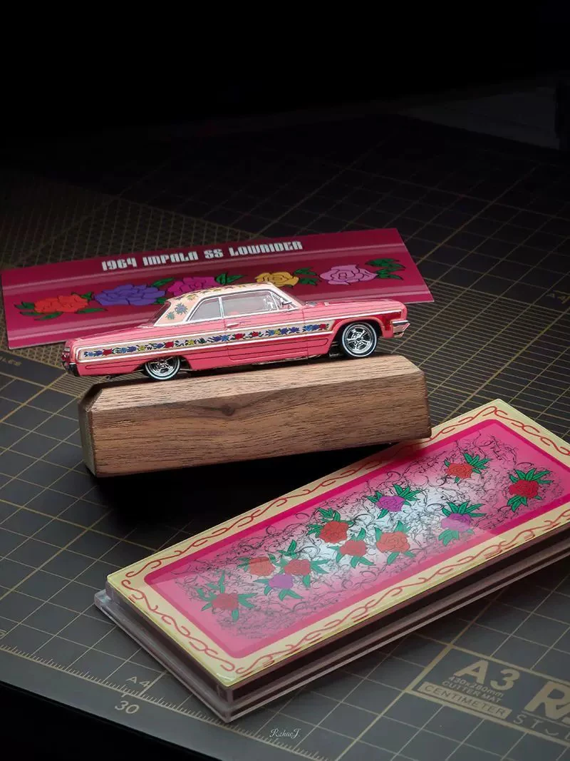 97M Model 1/64 Scale 1964 Impala SS Lowrider Bounce Car Alloy Car Model Classics Adult Souvenir Gift Static Display