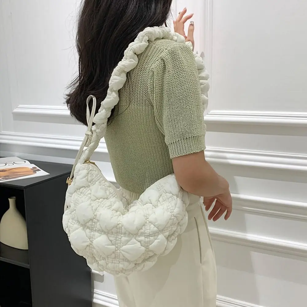 

Space Cotton Korean Shoulder Bag Korean Style Banquet Rhombus Plaid Handbag Solid Color Dumplings Bag Bubble Cloud Bag Girls