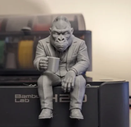 3D Printed Office Gorilla and Coffee-themed Deep Gray Gorilla Desktop Ornament Mini Three-dimensional Home Office Set