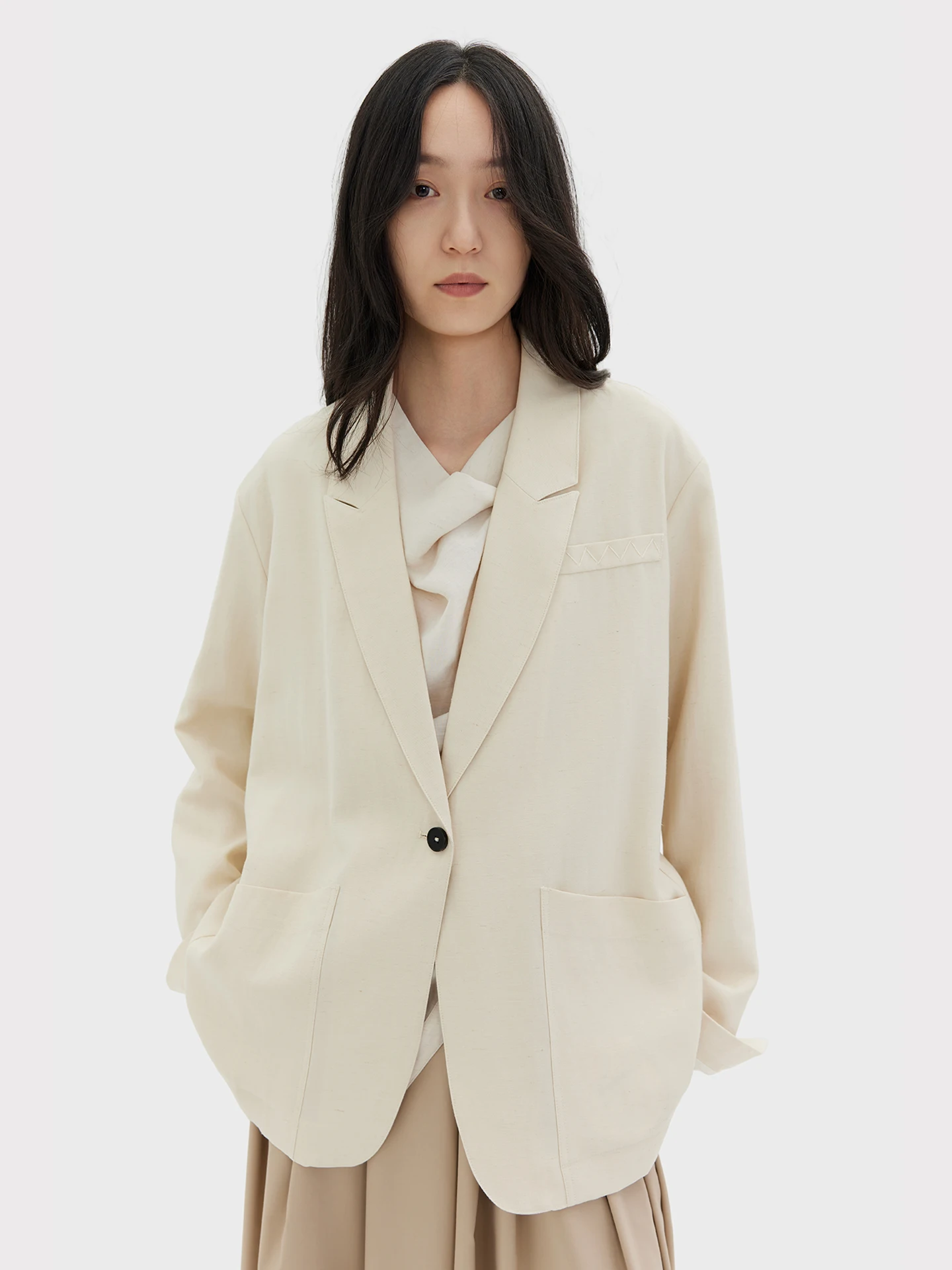 

Seei Women's Tailored Suit Jacket Single Button Notch Lapel Cleanfit Style Long Sleeve Commute Appropriate Regular Thickness
