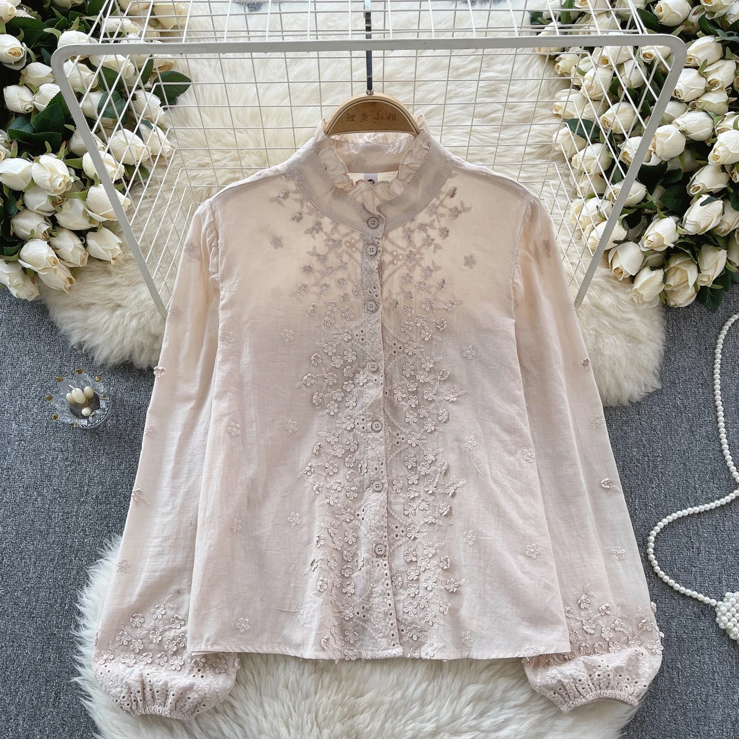 Vintage Stand Neck Basics Long Puff Sleeve Slim Ear Fungus Edge Chic Floral Embroidered Top Bohemian Women Fashion Autumn Blouse