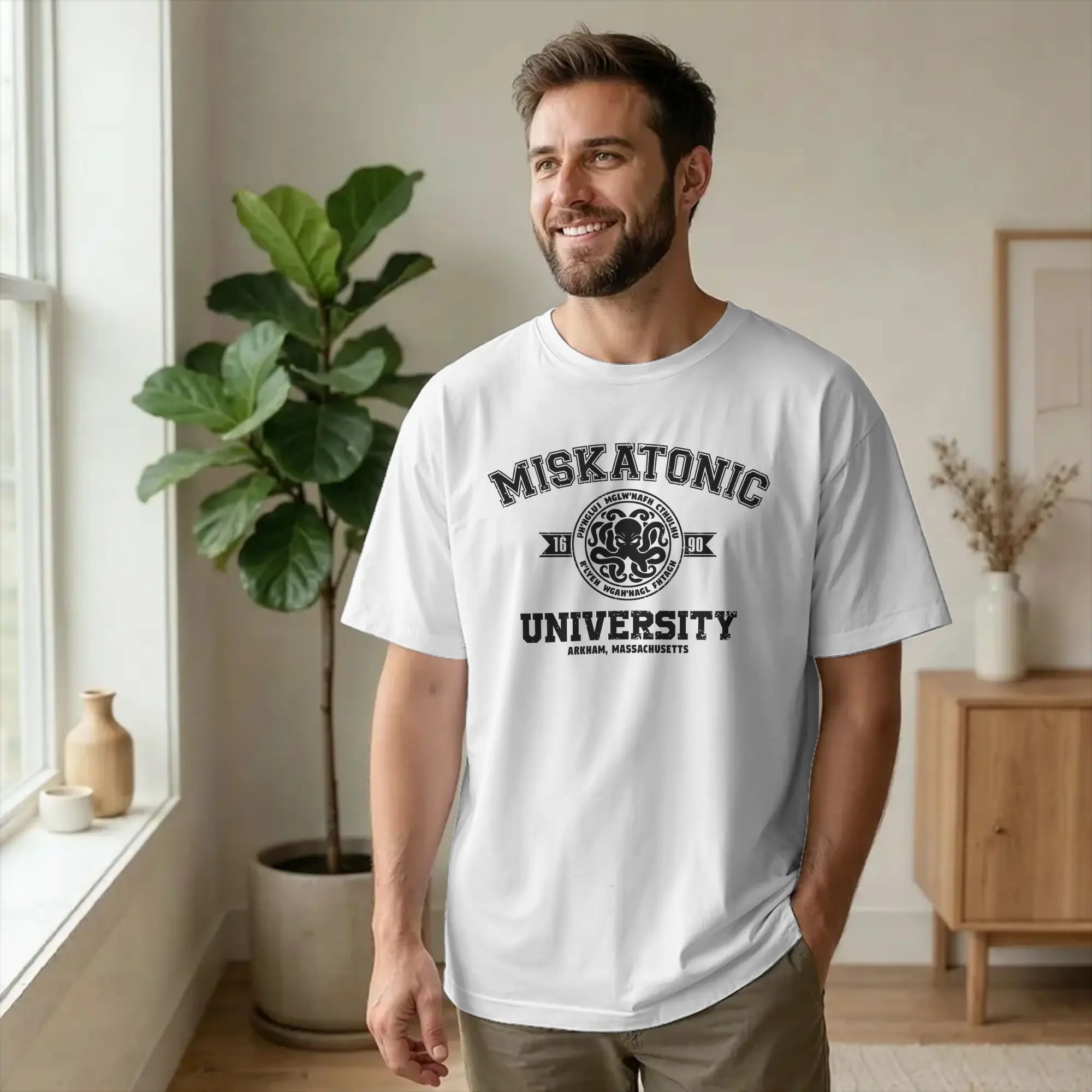 Miskatonic University Cthulhu T-Shirt Men Lovecraft Book Fashion Cotton Tee Shirt Crewneck Short Sleeve T Shirts Gift Clothing