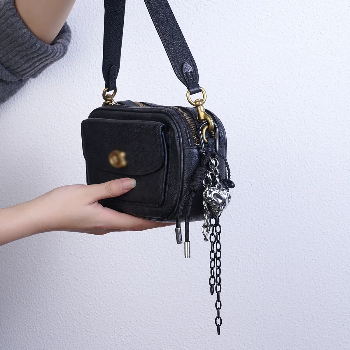 Y2K Woven Rope Keychain Korean Style Acrylic Butterfly Tassel Bag Charms DIY Woven Rope Phone Case Pendant Hanging Decorations