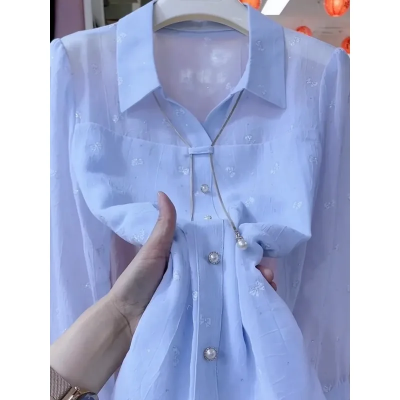 

Женская шифоновая блузка с цветочной вышивкой, свободного кроя, с жемчужными пуговицами