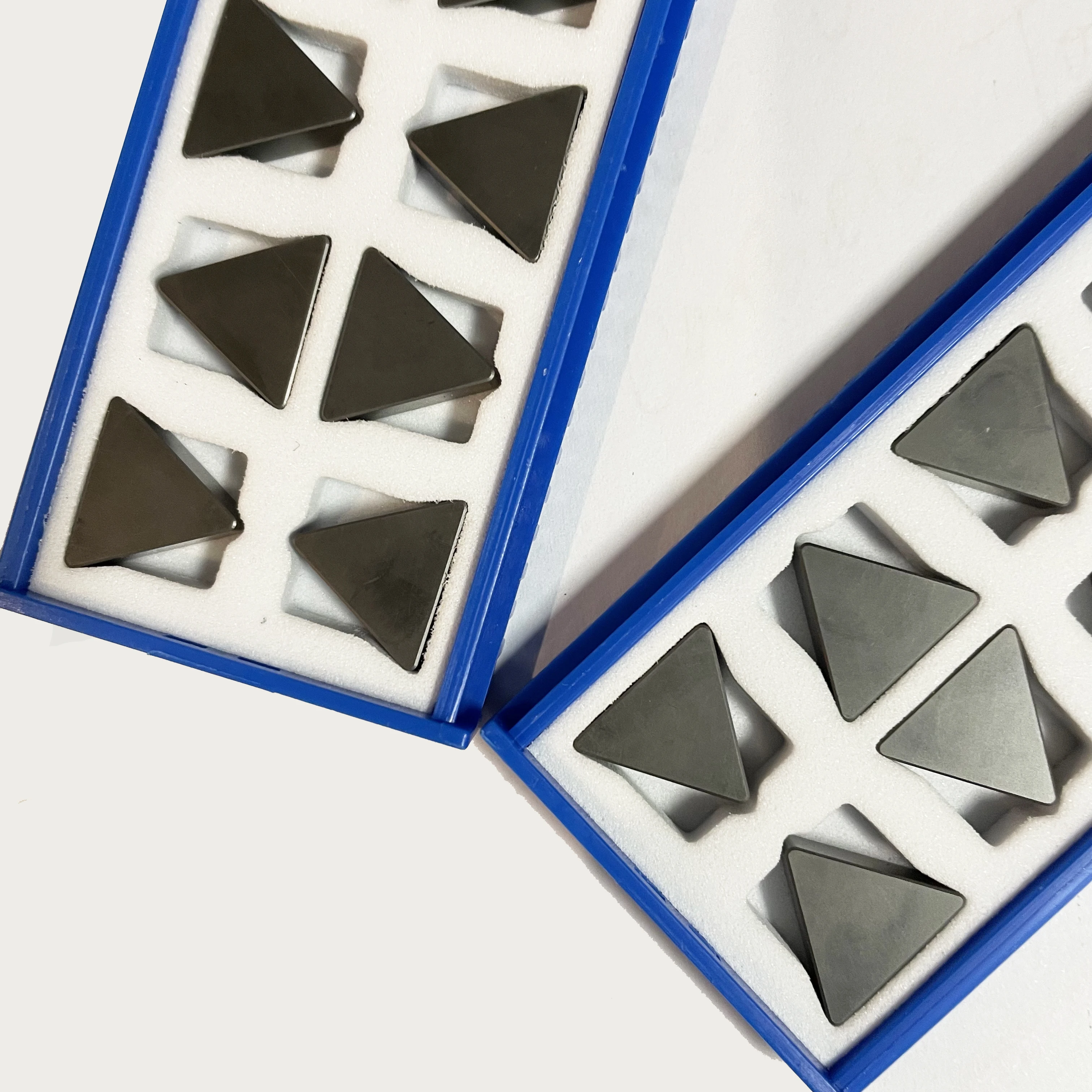 

CBN Turning inserts TNGN1604 TNMN1604 Cubic Boron Nitride Turning Inserts for roller metalworking