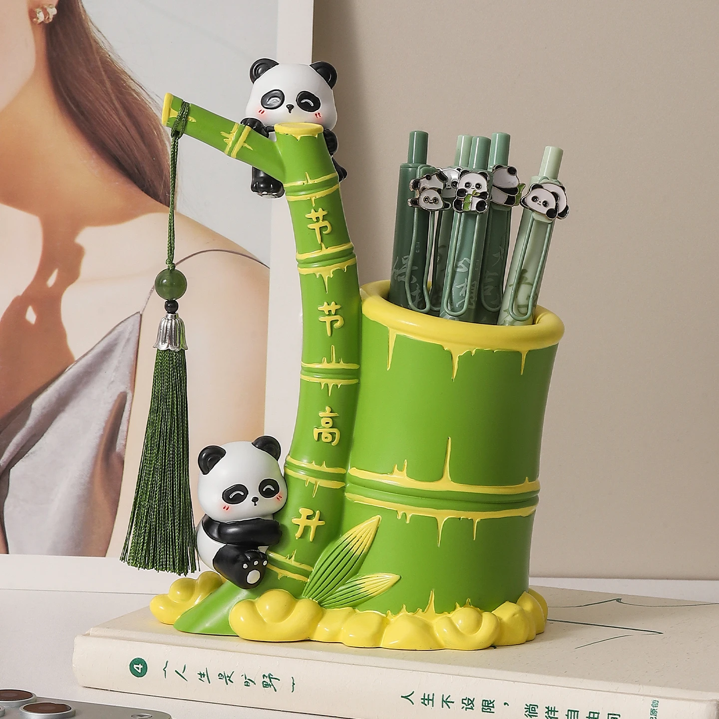 Cute Panda Bamboo Pen Holder Creative Tassel Design Desktop Stationery Organizer Table Storage Home Office Decor Ornament Gift