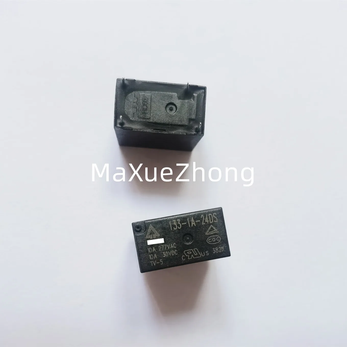 Original new 100% import relay 133-1A-24DS 4pin original genuine instead of 982-1A-24DS