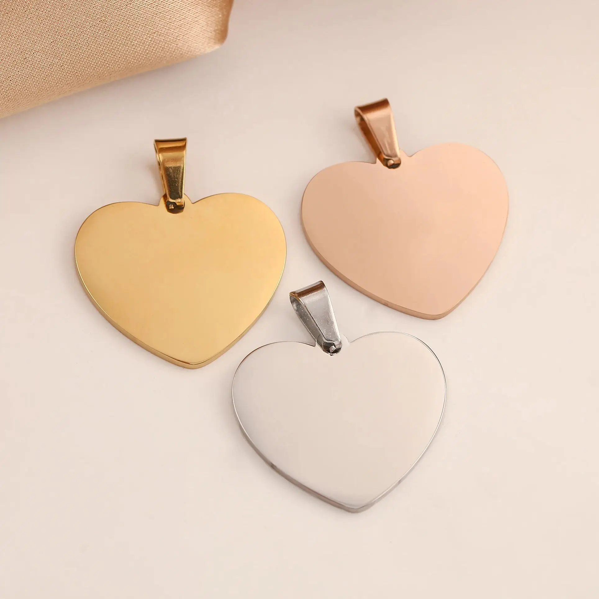 5Pcs/Lot Mirror Polished Blank Heart Charms PVD Plated Stainless Steel Pendant for Engraving Record DIY Necklaces Jewelry Making