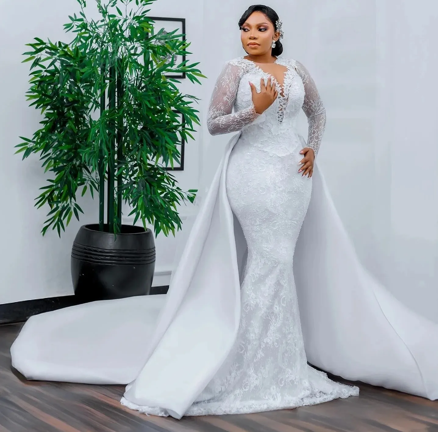 African Lace Mermaid Wedding Dress 2026 Removable Skirt Sheer O-neck Long Sleeves Beads Bridal Bride Grown Vestidos De Noiva