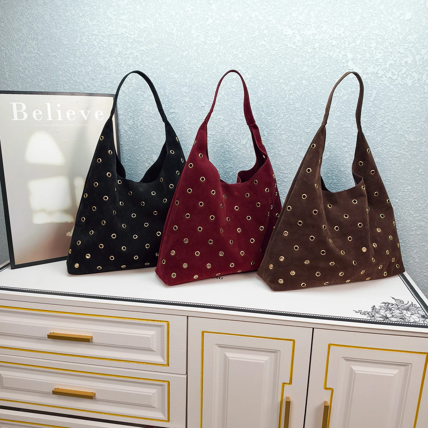 2026 تصميم تحسس حقائب متخصصة فو الجلد المدبوغ الجوف خارج مطرزة زيبر عادية حمل جودة عالية التنقل حقائب كتف متعددة الاستخدامات #5