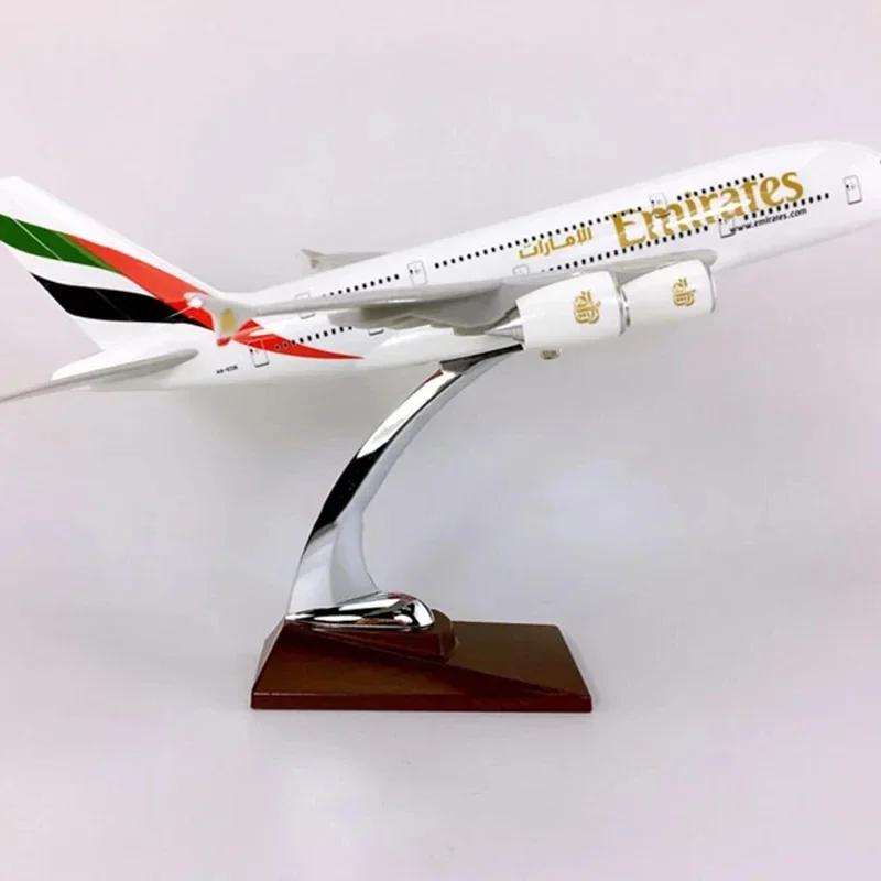 Imagem -05 - Resina de Plástico Modelo de Avião com Base Avião Brinquedo Presente Colecionável Emirados Árabes Unidos Emirados Árabes Unidos A380 36cm Escala 1:200