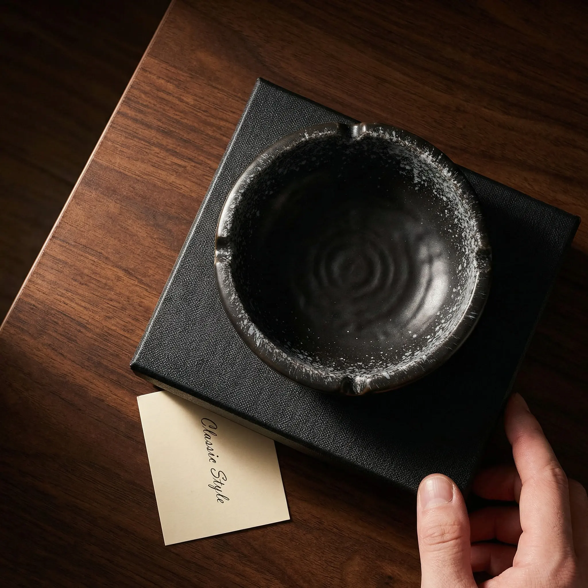 

Ashtray Porcelain Japanese Holder Household Cigarette Ceramic Desktop Smoking Ornament