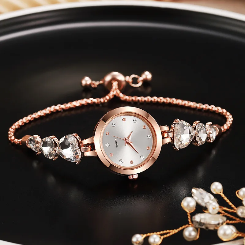 

Браслет с круглым сердцем, женские кварцевые наручные часы, часы-браслет с выдвижным браслетом, роскошные ретро-модные нишевые женские часы Reloj Para Mujer