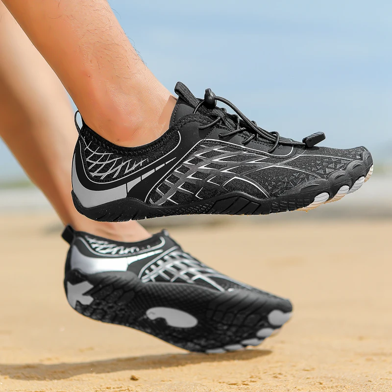 2025 Nuove scarpe da creeper per esterni dal taglio basso Scarpe da spiaggia estive da surf antiscivolo Scarpe da yoga resistenti all'usura versatili per interni