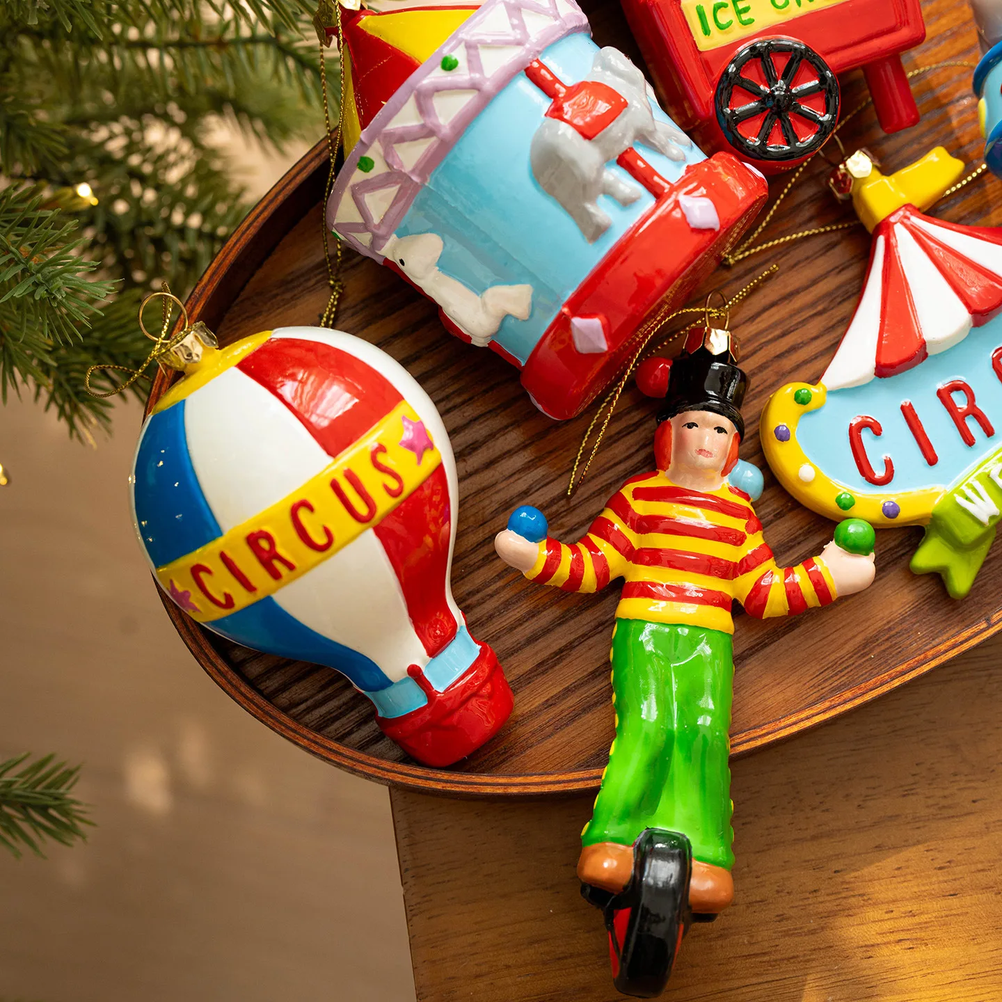 

New Christmas Decorations Creative Circus Series Oil Faced Alien Pendant Christmas Tree Decoration Pendant Seals Clowns Carousel