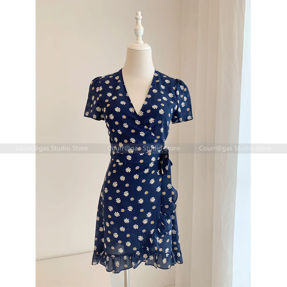 

French silk blue print V-neck wrap seaside beach vacation dress women 2024 summer new