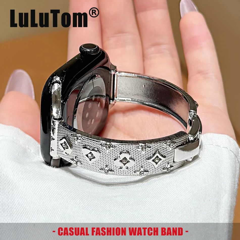 

Spade Heart Diamond Club Poker Band for Apple Watch 11 10 9 8 7 6 SE 5 Ultra Metal Strap Iwatch Series 38 40 41 42 44 45 46 49mm