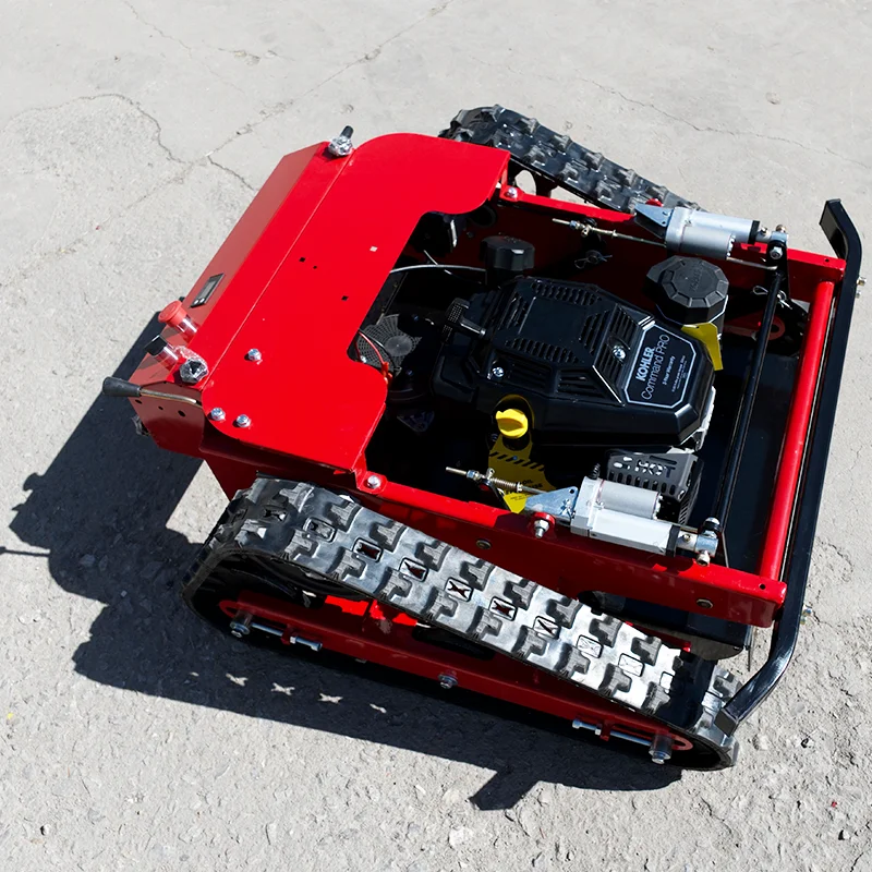 روبوت جزازة العشب المخصص الذي يتم التحكم فيه عن بعد لإزالة الأعشاب الضارة في المزرعة، آلة تقطيع وتقطيع العشب سهلة