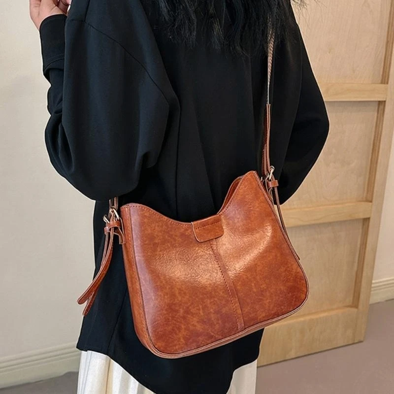 حقيبة دلو حقيبة اليد للأزياء للسيدات ، حقيبة كتف جلدية خفيفة الوزن محفظة للاستخدام اليومي