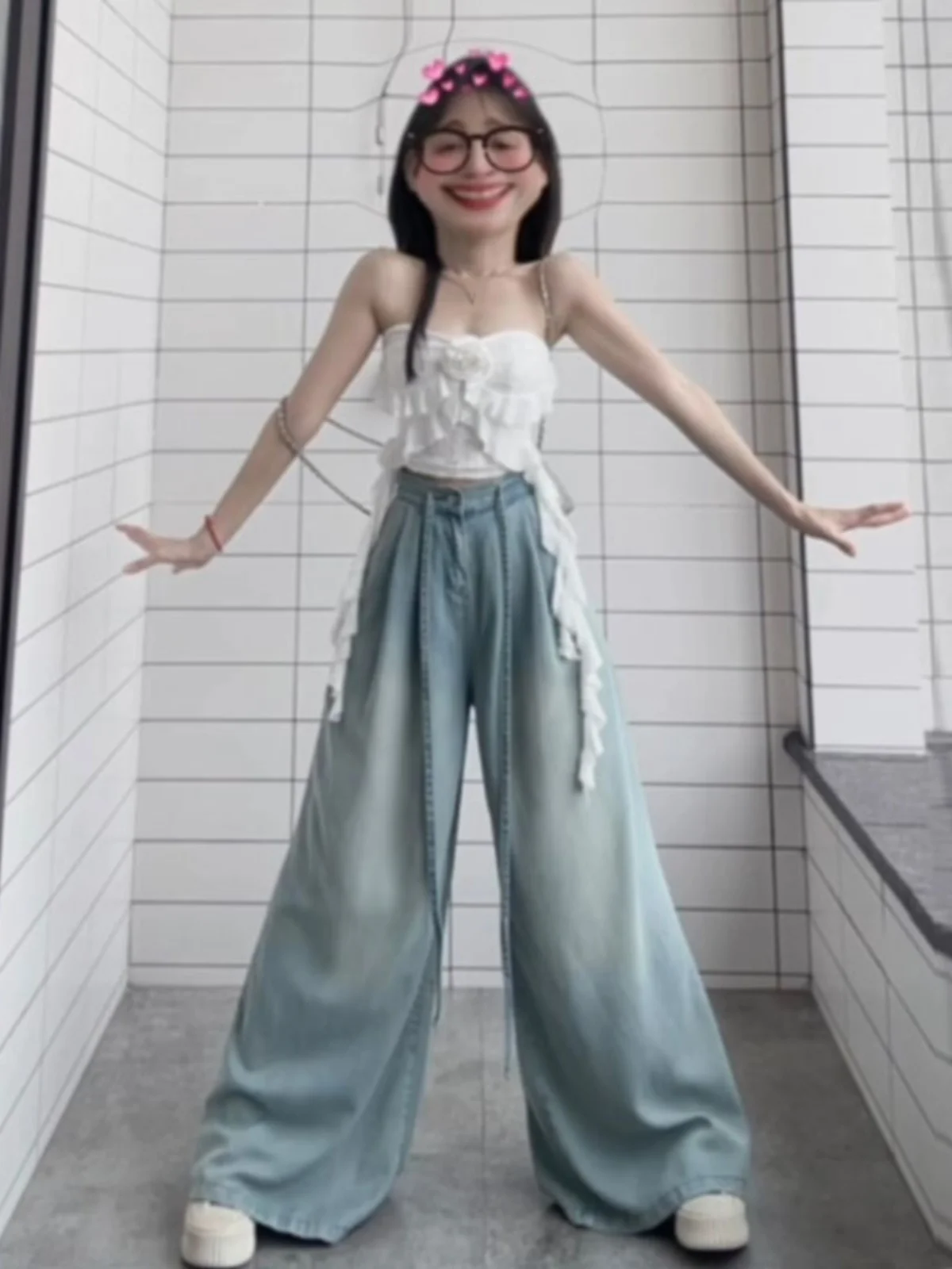 

Retro High-End Feelings Complete Set OOTD Tube Top Denim Pants Two-Piece Set Spring 2026 Casual High Waist Wide Leg Jeans