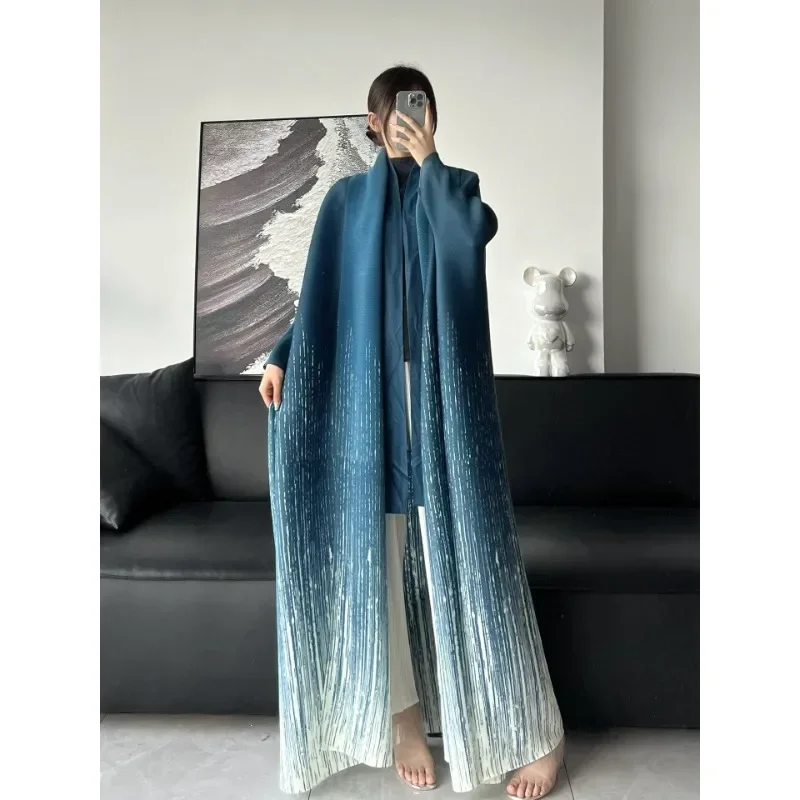 

Autumn and Winter New Women's Bat Sleeve Coat Long Size Plus Gradient Color Printed Windbreaker Robe