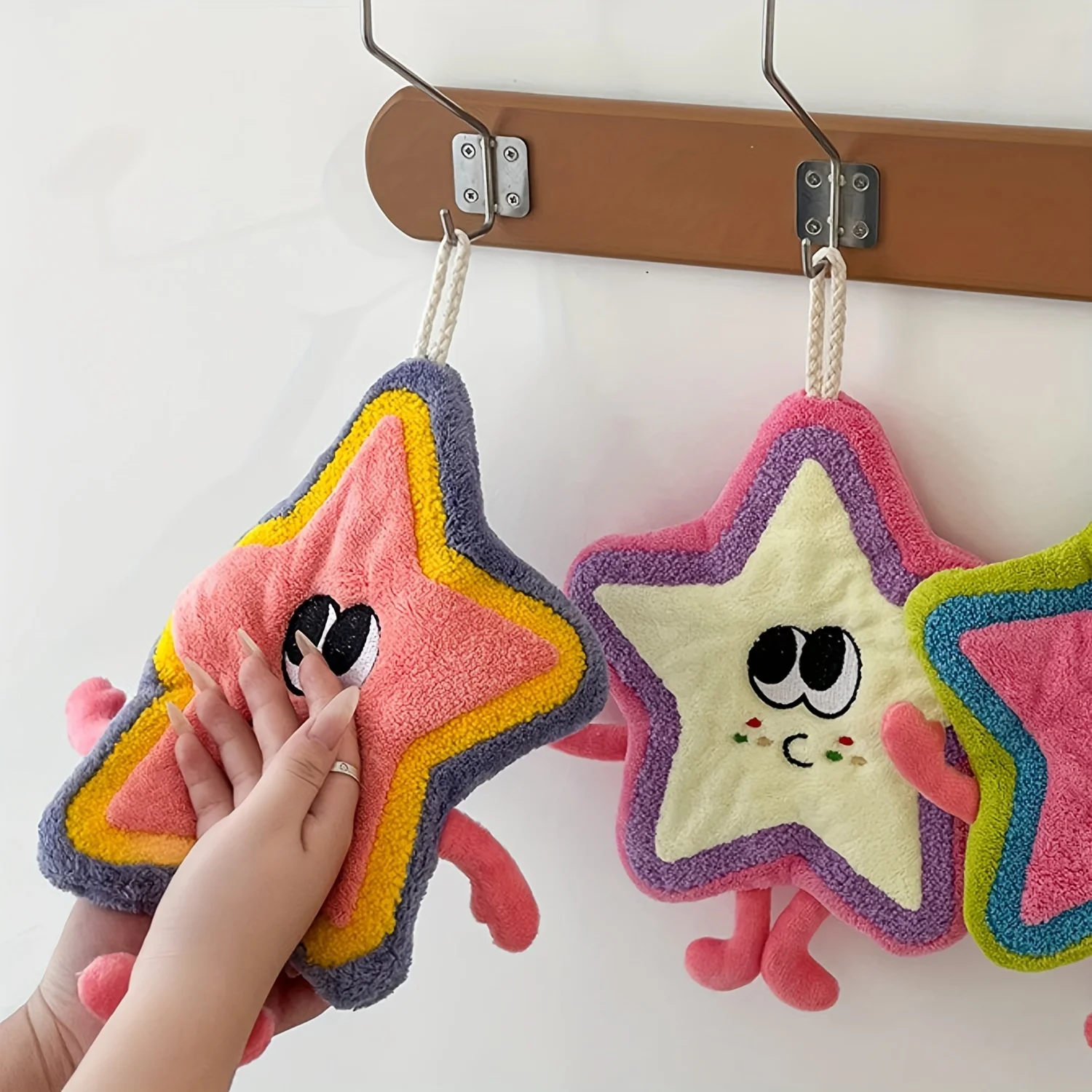 

Modern Style Cartoon Star Wash Cloth - Polyester Material, Hand Wash Only, Ideal for Kitchen & Bathroom Daily Use