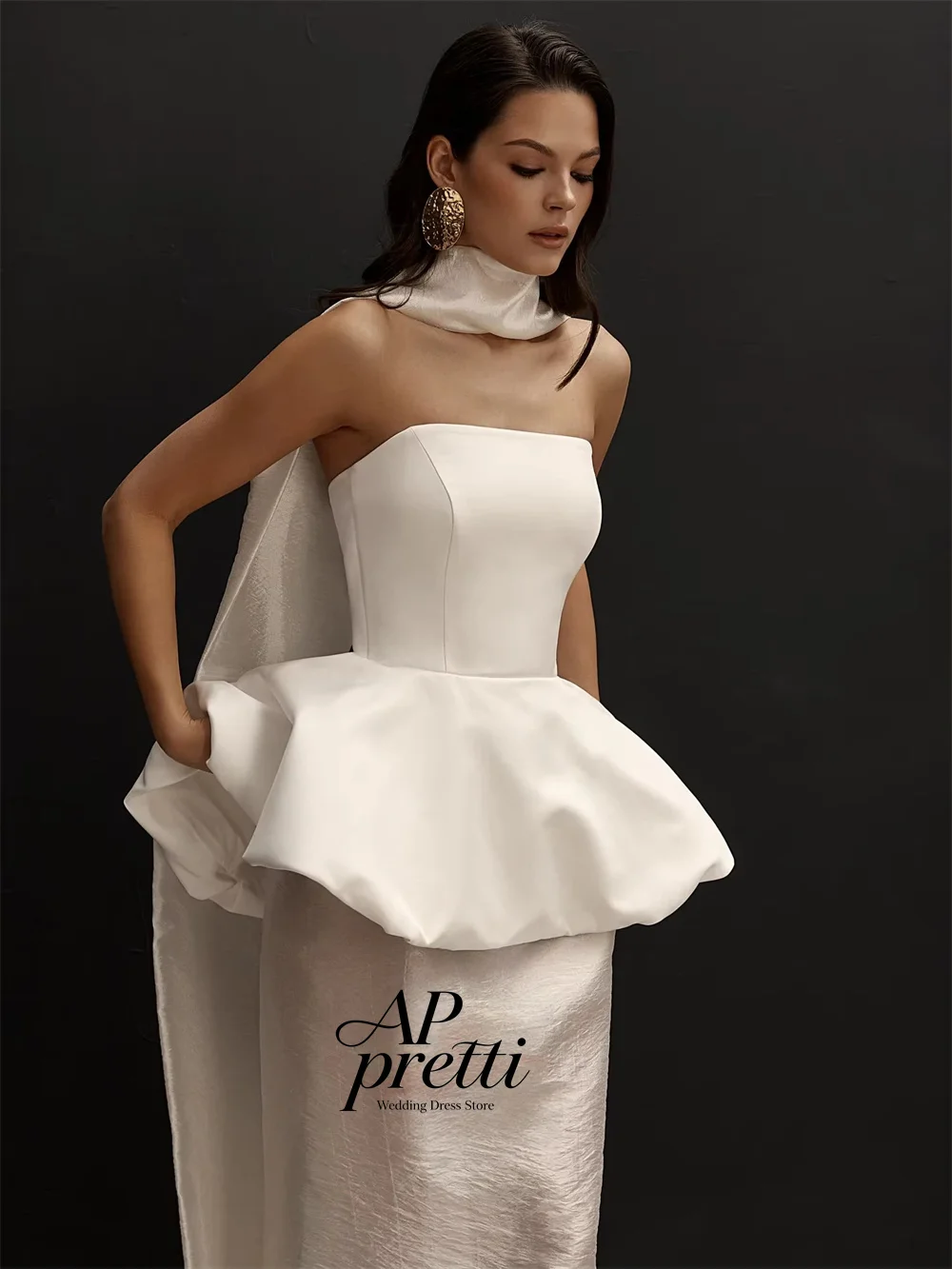 AP pretti Strapless Sleeveless Wedding Dresses With Scarf Satin 2 Piece Set Shimmer Maxi Skirt White Bridal Gown Customized