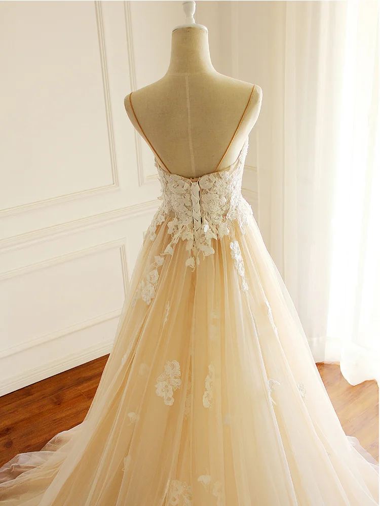 Champagne Wedding Dresses 2024 Real Pictures Sweep Train Bridal Gowns Floral Applique with Beads Sequins