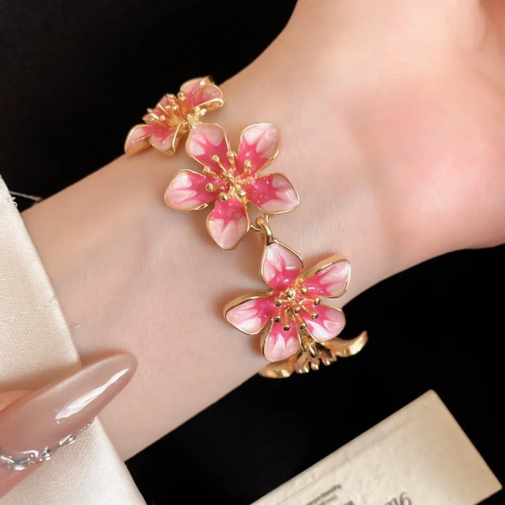 Pink Dripping Five-leaf Flower Bracelet Floral Jewelry Fashion Dripping Flower Bracelet Alloy Adjustable Hand Chain