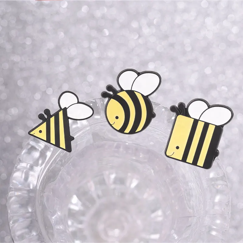 Niedliche Bienen-Enten-Kollektion: Emaille-Pins, Frosch-, Gänseblümchen-, Katzen- und Honigbienen-Broschen, Beehaw-Abzeichen, Cottagecore-Tierschmuck, Geschenk – Detail 6