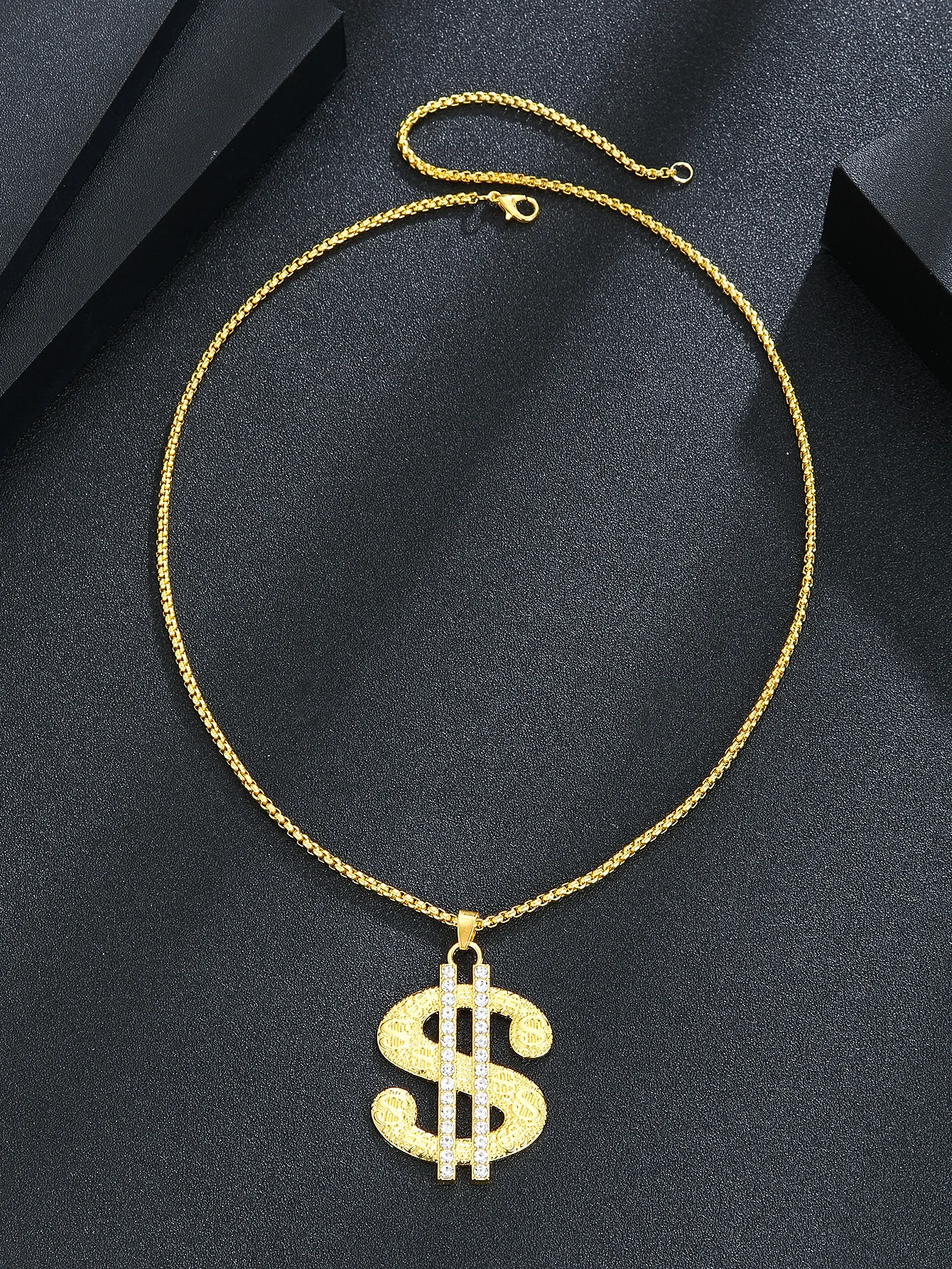 1 exaggerated Euro-American fashion dollar sign pendant necklace, Hip Hop dollar sign pendant, zinc alloy sweater chain, birthda
