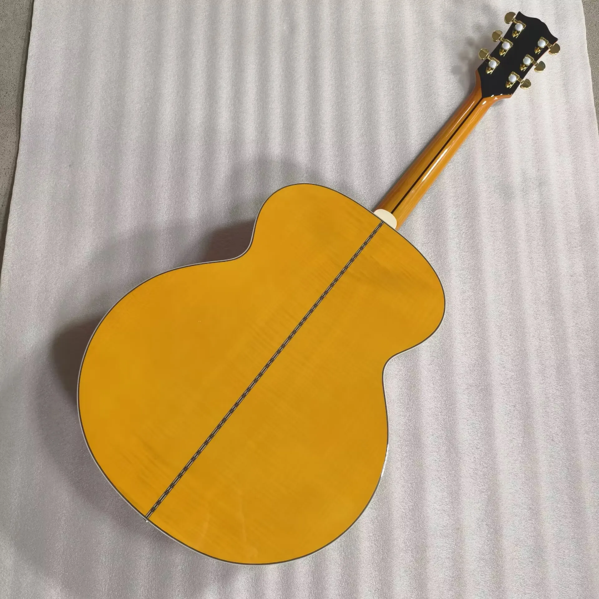 

super Jumbo Electric Acoustic Guitar , Solid Top, amber flame maple guitar,blonde color with pickups