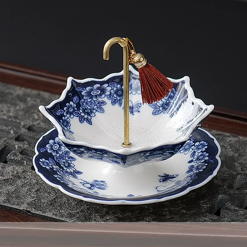 Category image: Tea Strainers & Tea Infusers