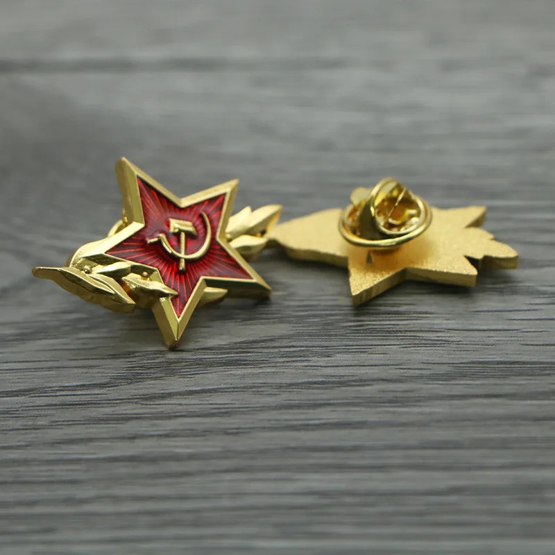 CCCP Former Soviet Communist brooch retro hammer sickle red five-star badge medal