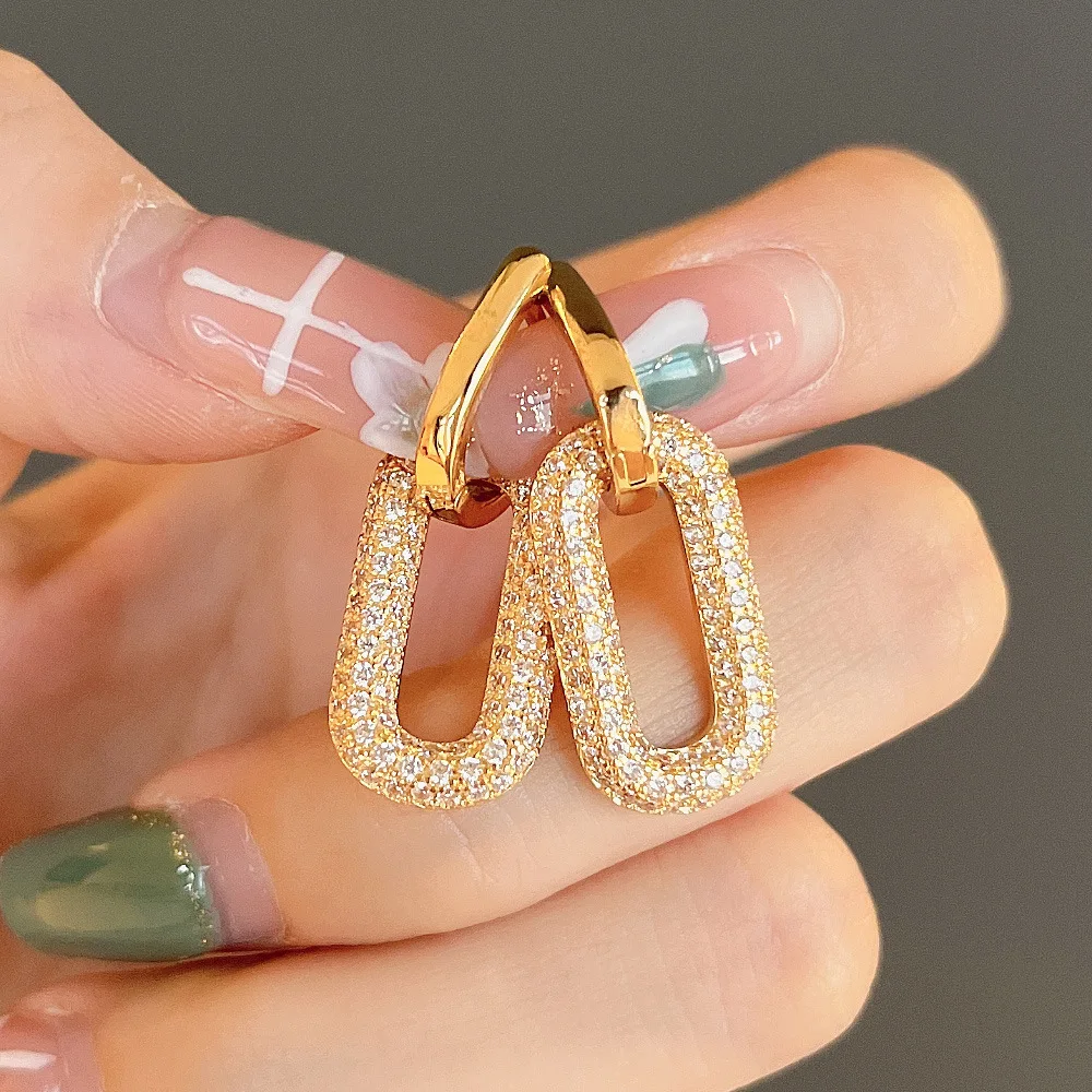 

Gold inlaid zircon minimalist style elegant earrings for women's vacation style design, elegant temperament, and accessories