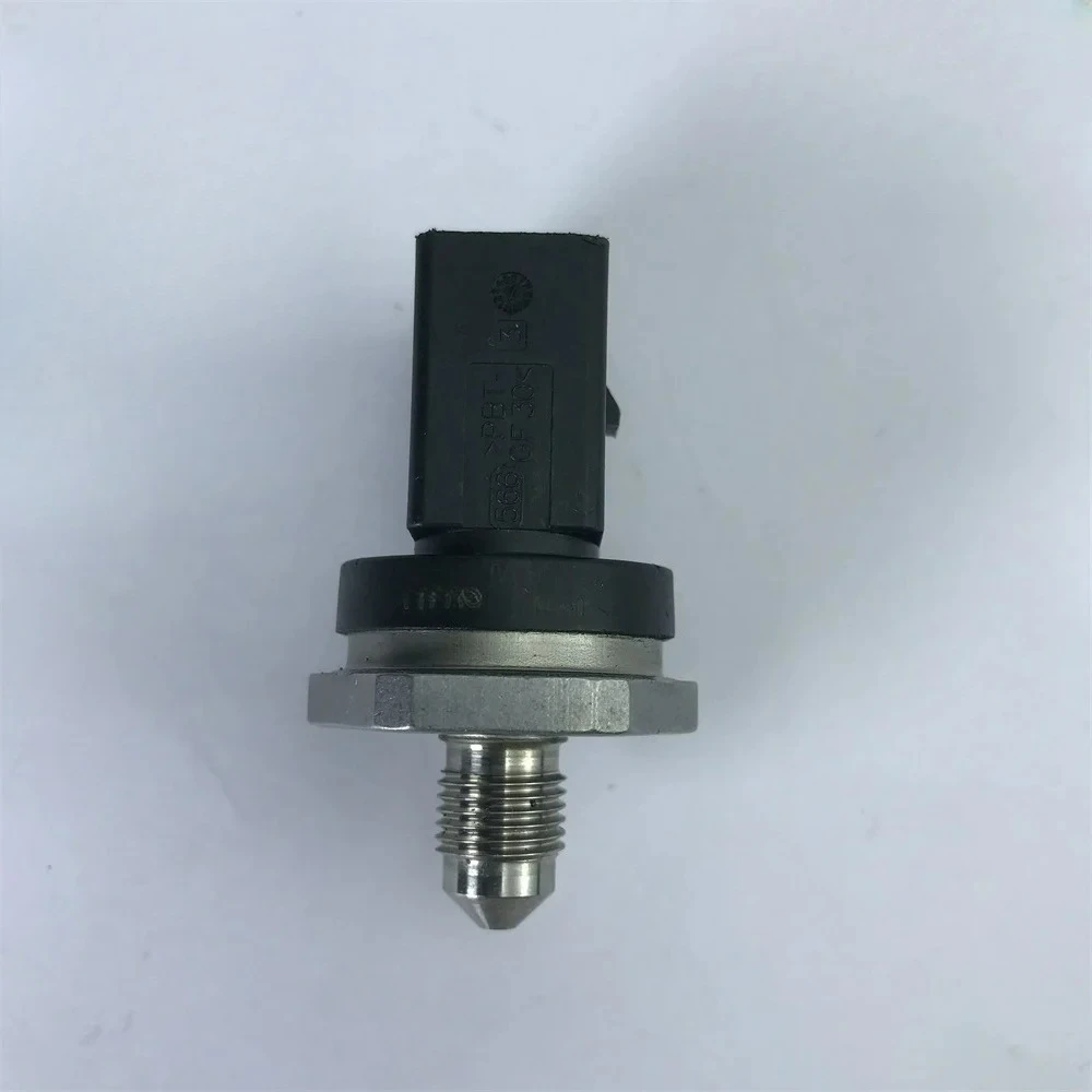 

Original 06J906051C Fuel Rail Pressure Sensor For Audi A3/A4/A5/A6/Q5/Q7/R8/TT FSI Engines | Brand New OE Replacement 06D906051D