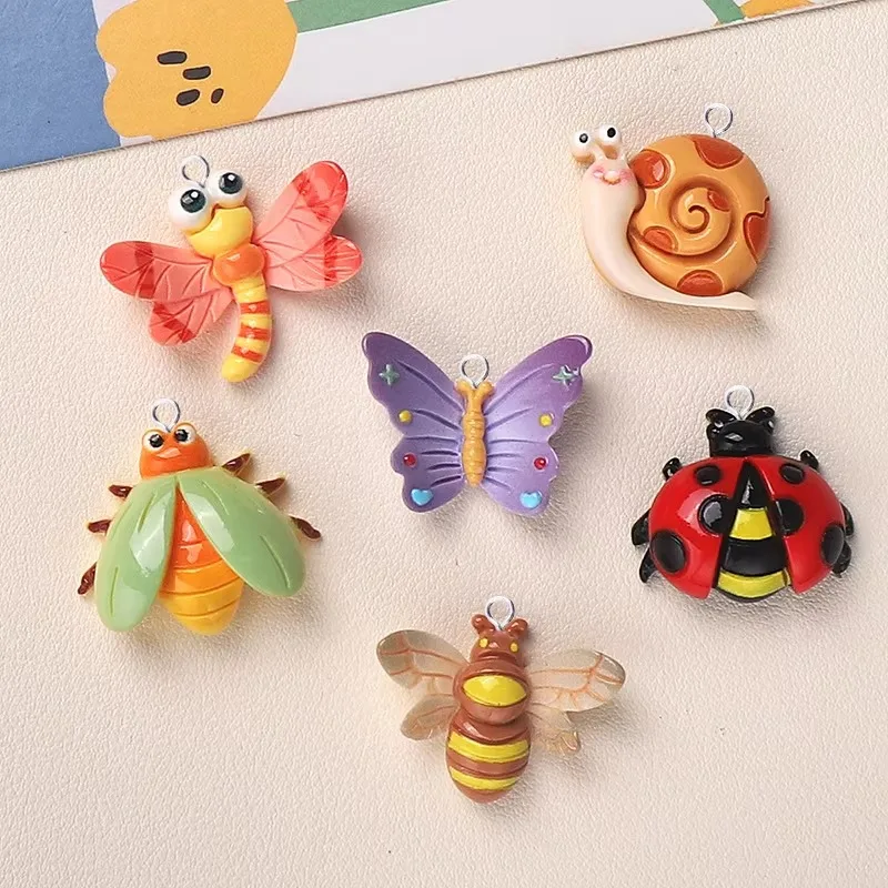 10pcs Cartoon Animals Insect Resin Floating Charms Kawaii Butterfly Snail Dragonfly Pendant Flatback for Jewelry Making